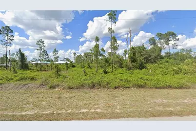 1139 Damen St E, Lehigh Acres, FL 33974 - Photo 1