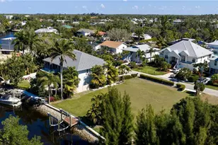 27257 Barbarosa St, Bonita Springs, FL 34135 - Photo 7