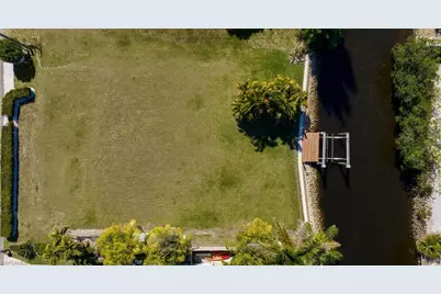 27257 Barbarosa St, Bonita Springs, FL 34135 - Photo 9