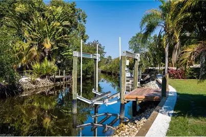 27257 Barbarosa St, Bonita Springs, FL 34135 - Photo 5