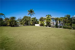 27257 Barbarosa St, Bonita Springs, FL 34135 - Photo 21