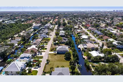 27257 Barbarosa St, Bonita Springs, FL 34135 - Photo 11