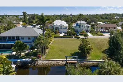 27257 Barbarosa St, Bonita Springs, FL 34135 - Photo 3