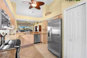 2255 Harmony Ln, Naples, FL 34109 - Photo 5