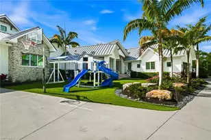 325 Cocohatchee Blvd, Naples, FL 34110 - Photo 29