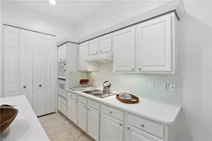 1737 Marsh Run, Naples, FL 34109 - Photo 11