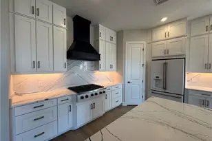 15667 Cassio Wy, Naples, FL 34114 - Photo 3