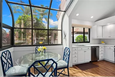 515 Bay Villas Ln, Naples, FL 34108 - Photo 7