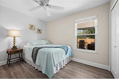 866 N 101st Ave, Naples, FL 34108 - Photo 5