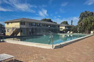 3325 Airport Rd N, Naples, FL 34105 - Photo 11