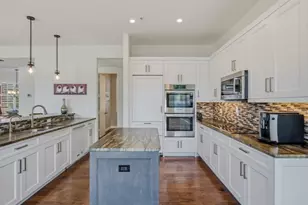 390 Oak Ave, Naples, FL 34108 - Photo 21