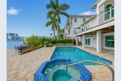 390 Oak Ave, Naples, FL 34108 - Photo 41