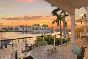 390 Oak Ave, Naples, FL 34108 - Photo 3