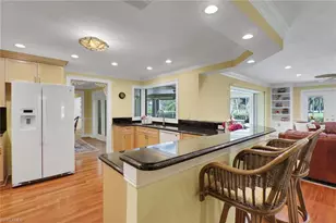 318 Burning Tree Dr, Naples, FL 34105 - Photo 7