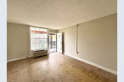 2555 9th St N #264, Naples, FL 34103 - Photo 3