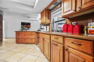 405 Richmond Ave N, Lehigh Acres, FL 33972 - Photo 23