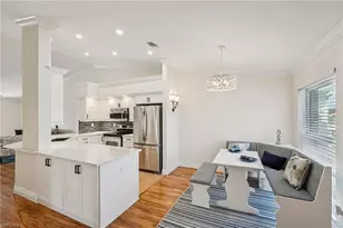 828 Gulf Pavilion Dr, Naples, FL 34108 - Photo 5