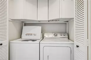 828 Gulf Pavilion Dr, Naples, FL 34108 - Photo 27