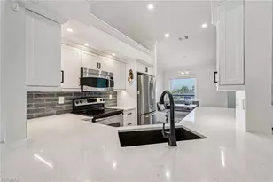 828 Gulf Pavilion Dr, Naples, FL 34108 - Photo 3