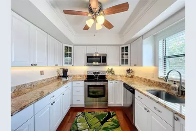 1065 8th St S #203, Naples, FL 34102 - Photo 9