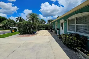 12043 Sitterley St, Naples, FL 34113 - Photo 3
