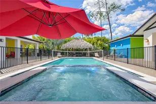 2401 Coach House Ln, Naples, FL 34105 - Photo 19