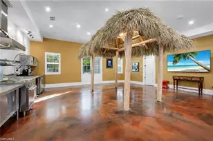 2401 Coach House Ln, Naples, FL 34105 - Photo 11