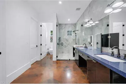 2401 Coach House Ln, Naples, FL 34105 - Photo 7