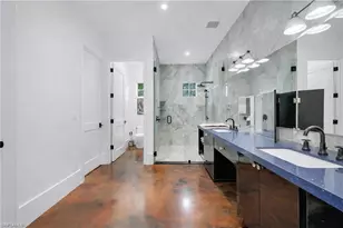 2401 Coach House Ln, Naples, FL 34105 - Photo 7