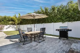 1279 10th Ave N, Naples, FL 34102 - Photo 27