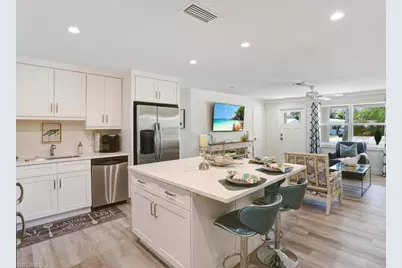 1279 10th Ave N, Naples, FL 34102 - Photo 7