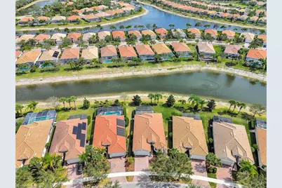 28035 Pisces Ln, Bonita Springs, FL 34135 - Photo 9