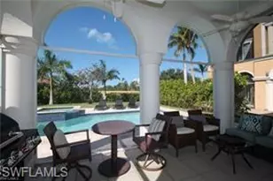 11002 W Vanderbilt Dr, Naples, FL 34108 - Photo 35