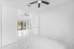 18 NE 11th Ln, Cape Coral, FL 33909 - Photo 31