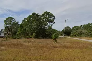 545 Columbus Blvd S, Lehigh Acres, FL 33974 - Photo 1