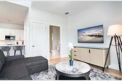 101 8th St S #210, Naples, FL 34102 - Photo 5