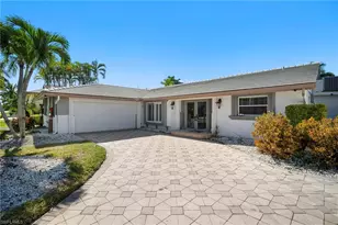 27126 Harbor Dr, Bonita Springs, FL 34135 - Photo 3