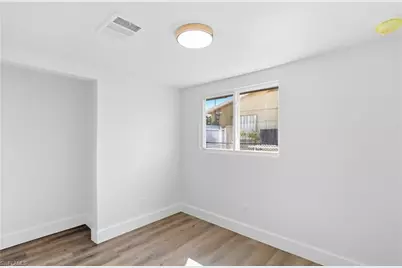 1021 April Ln, North Fort Myers, FL 33903 - Photo 23