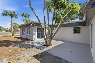 1021 April Ln, North Fort Myers, FL 33903 - Photo 15