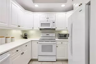 1001 Arbor Lake Dr, Naples, FL 34110 - Photo 17