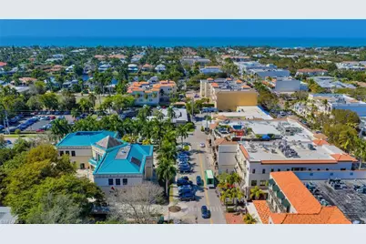 72 7th St S #108, Naples, FL 34102 - Photo 9