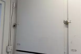 72 7th St S, Naples, FL 34102 - Photo 15