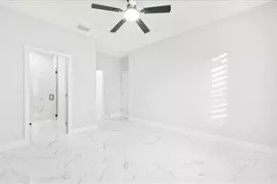 25 Diplomat Pkwy E, Cape Coral, FL 33909 - Photo 17