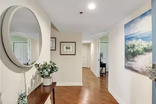 11030 Gulf Shore Dr, Naples, FL 34108 - Photo 7