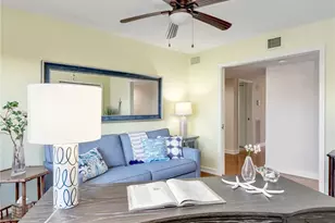 11030 Gulf Shore Dr, Naples, FL 34108 - Photo 19