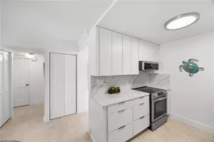 1417 Chesapeake Ave, Naples, FL 34102 - Photo 13