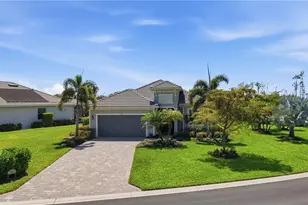 15194 Blue Bay Cir, Fort Myers, FL 33913 - Photo 3