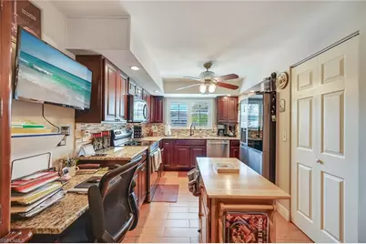 20 Maui Cir #20, Naples, FL 34112 - Photo 11