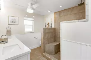 228 NW 12th Ln, Cape Coral, FL 33993 - Photo 23