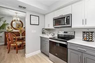 228 NW 12th Ln, Cape Coral, FL 33993 - Photo 9